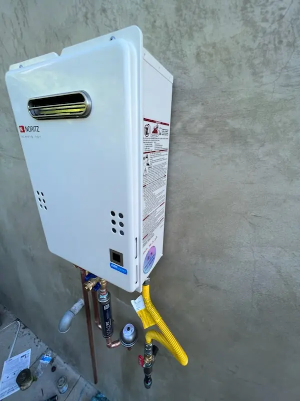 Tankless water heater installation for Deerfield Parade homes